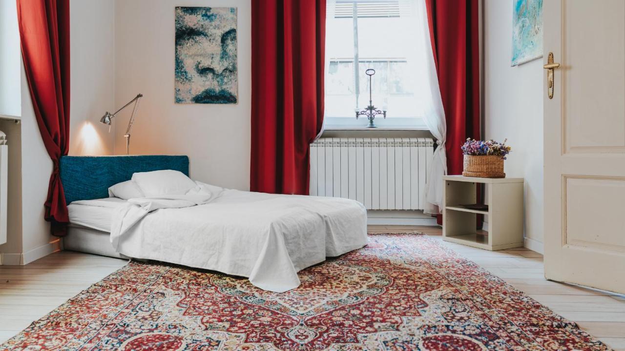 Salon Apartment In Dorcol Historical เบลเกรด ภายนอก รูปภาพ
