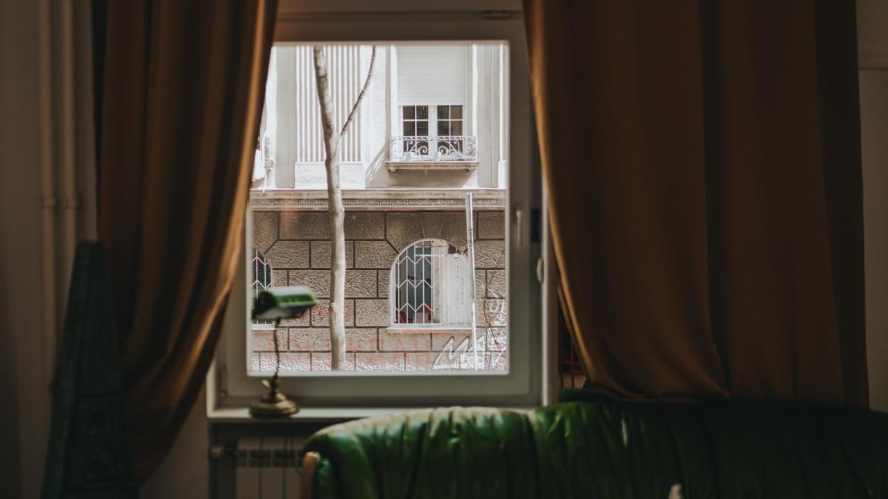 Salon Apartment In Dorcol Historical เบลเกรด ภายนอก รูปภาพ