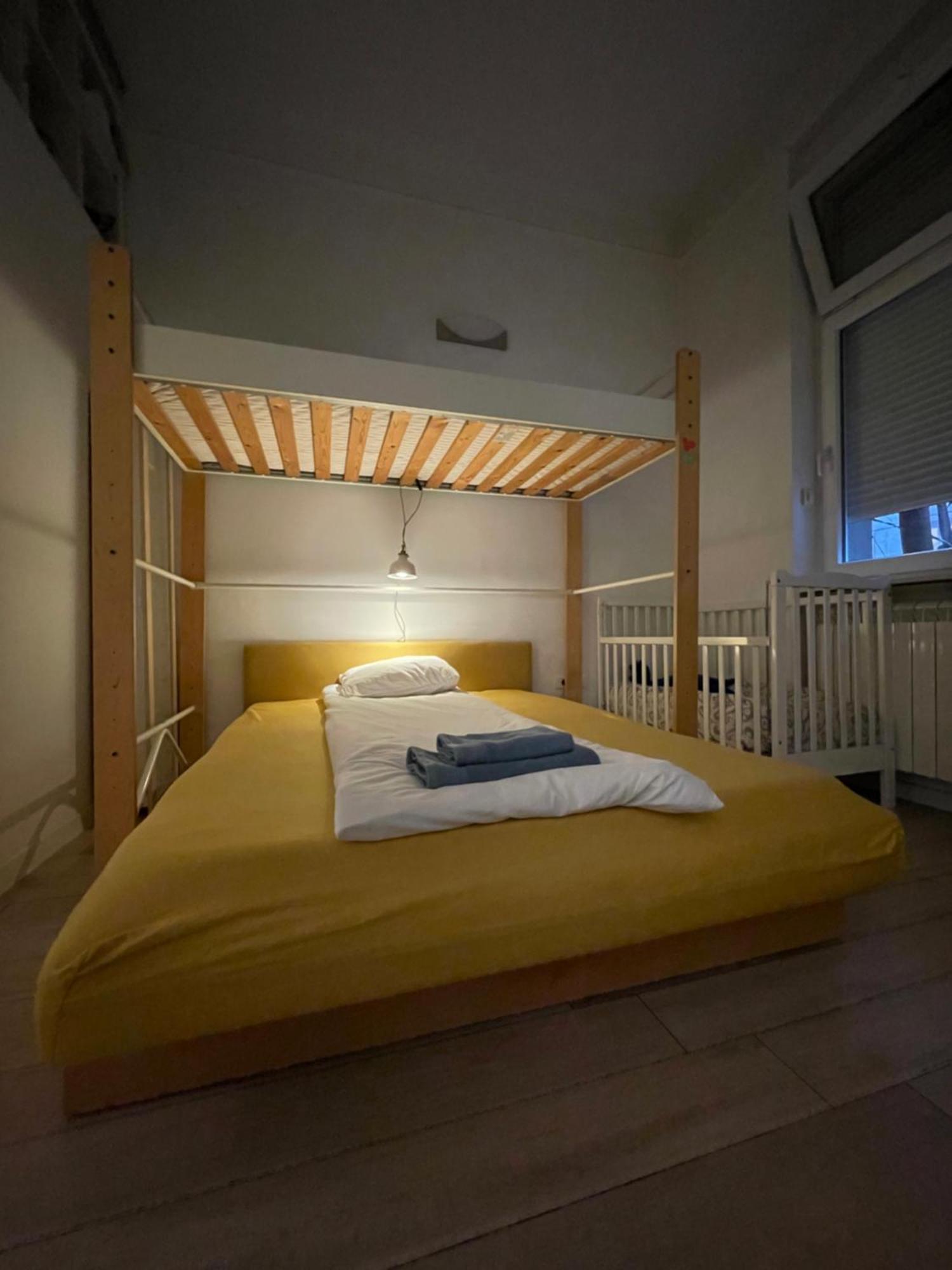 Salon Apartment In Dorcol Historical เบลเกรด ภายนอก รูปภาพ